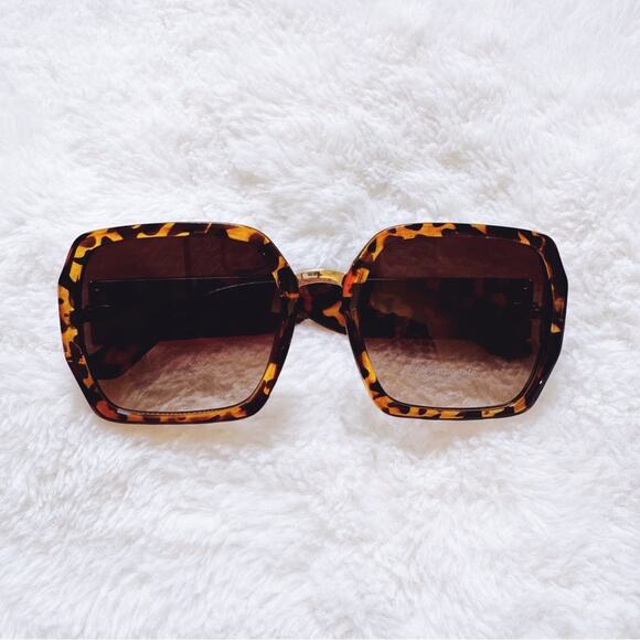 Stylens Accessories - Layla Tortoise Brown Sleek Square Sunglasses